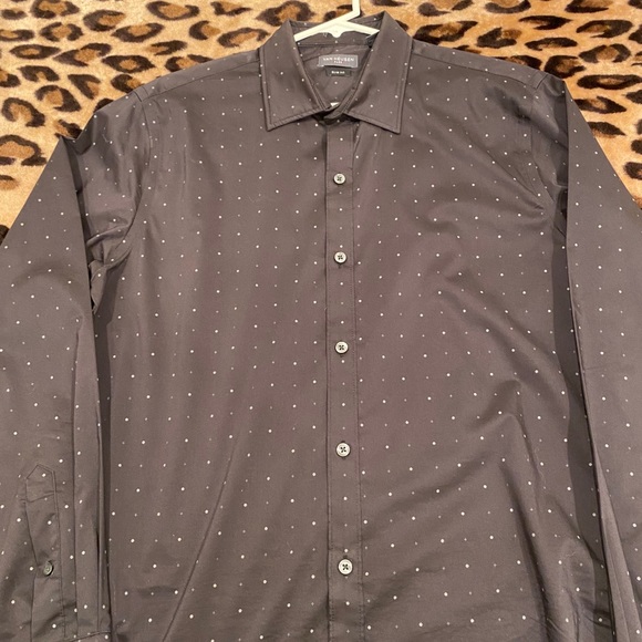 Van Heusen Dress Shirt - Picture 2 of 6